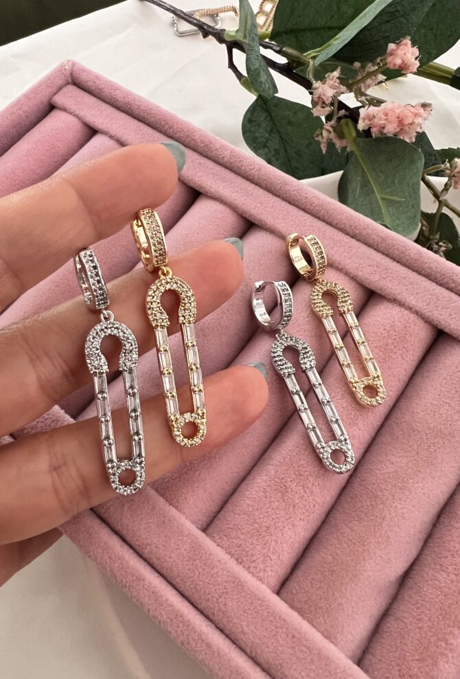 Baget Taş Çengel İğne Sallantılı Küpe