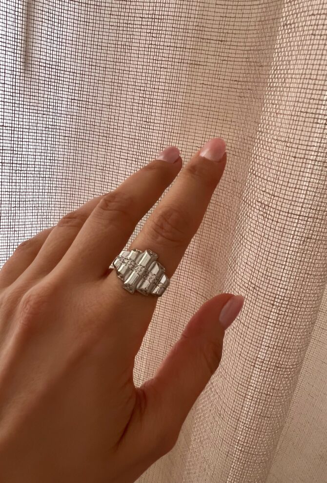 Özel Seri Dilim Model Taşlı Plaka Ayarlı Yüzük