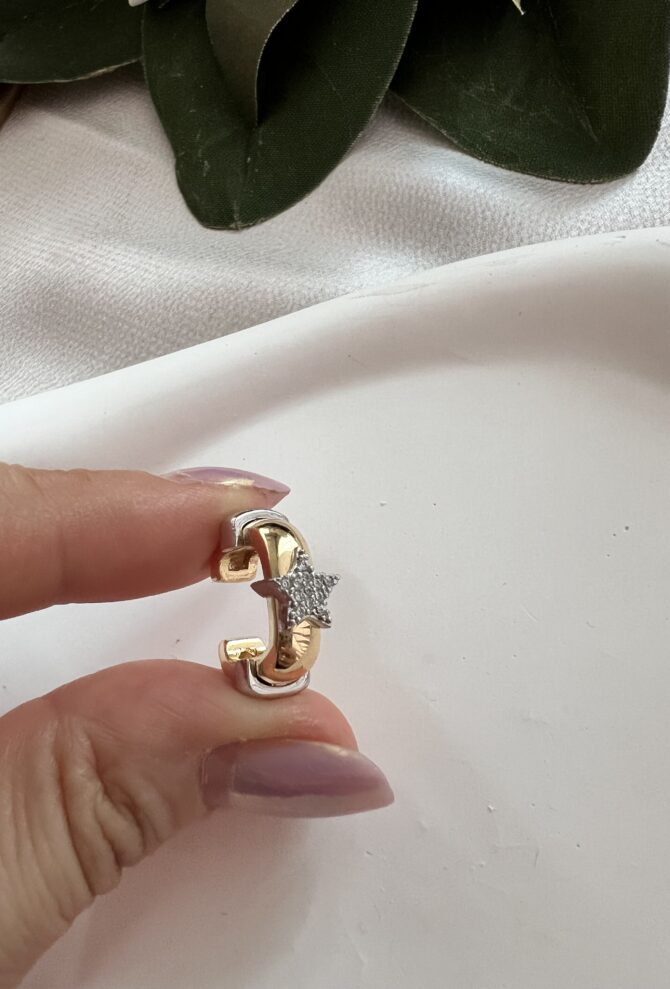 Zirkon Yıldız Gold Kare Kıkırdak Küpe