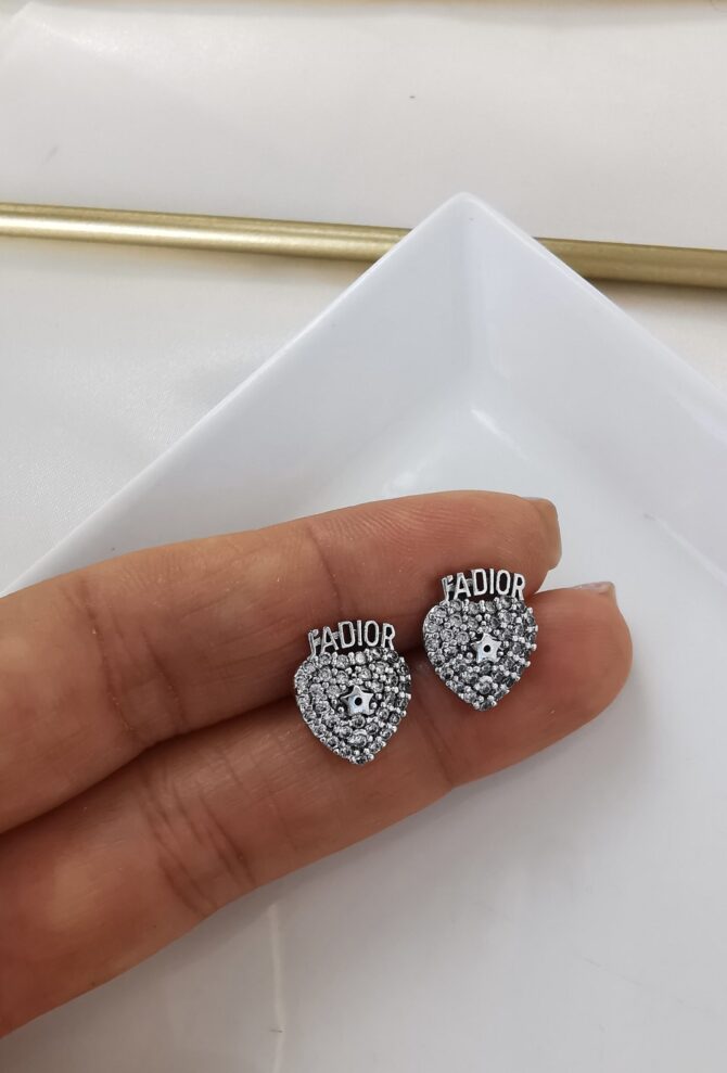Özel Seri Zirkon Taşlı Marka Kalp Küpe - Görsel 2