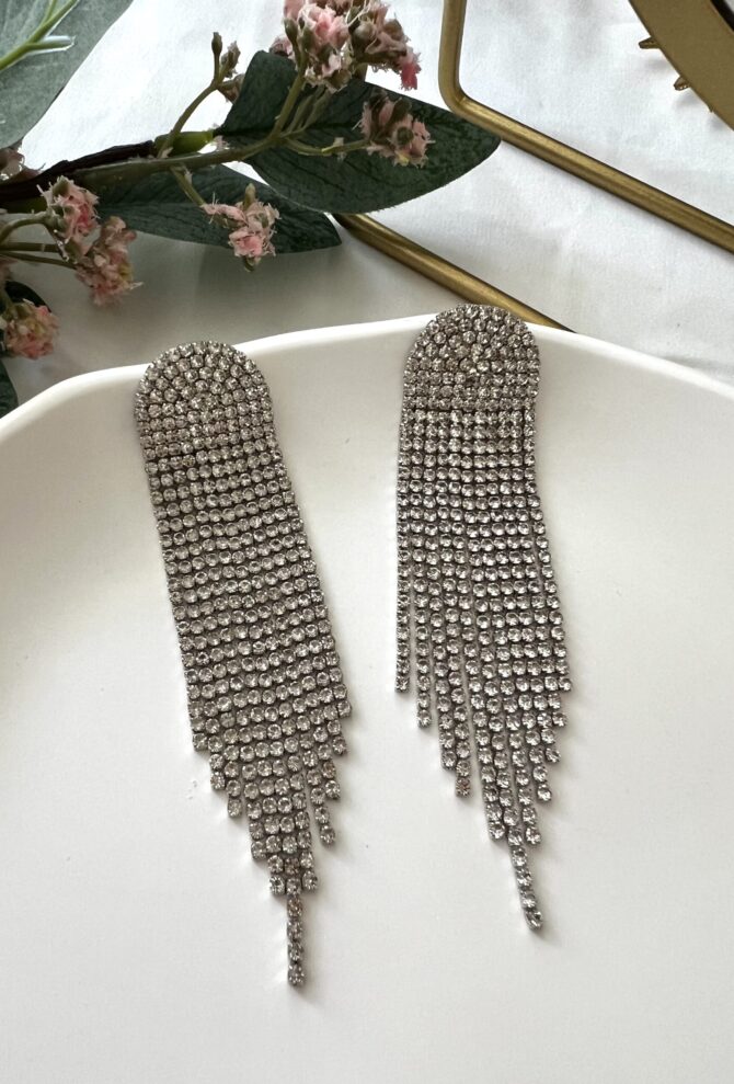 Üst Kısmı Oval Taş Püskül Küpe - Görsel 2