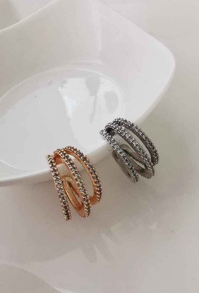 Özel Seri 3 sıra Zirkon Taşlı Kıkırdak Küpe
