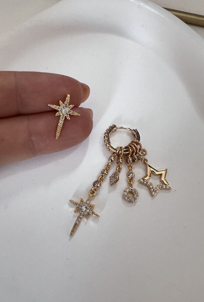 Kuzey Yıldız Çoklu Figür Sallantılı Minimal Küpe