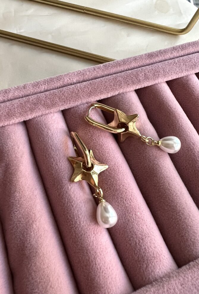 İnci Sallantılı Gold Yıldız Küpe