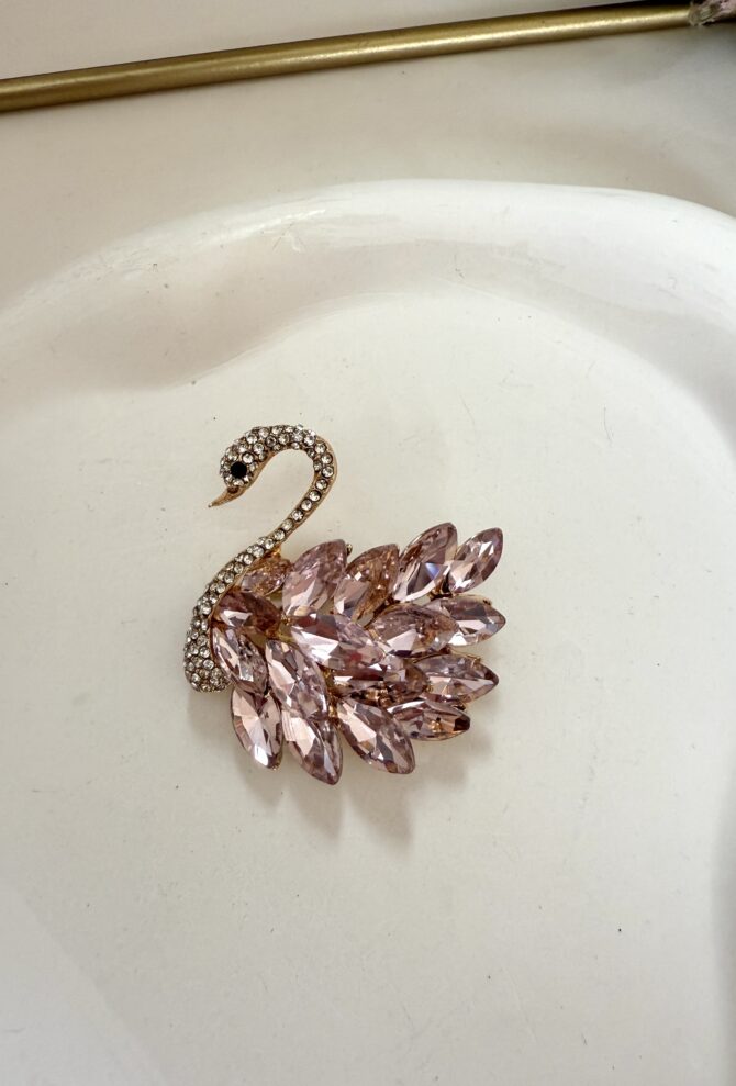 Pembe Kristal Kuğu Broş